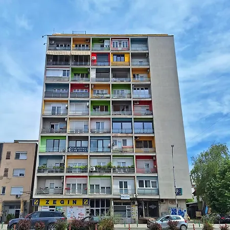 Stylish Center With Private Parking Апартаменты Скопье